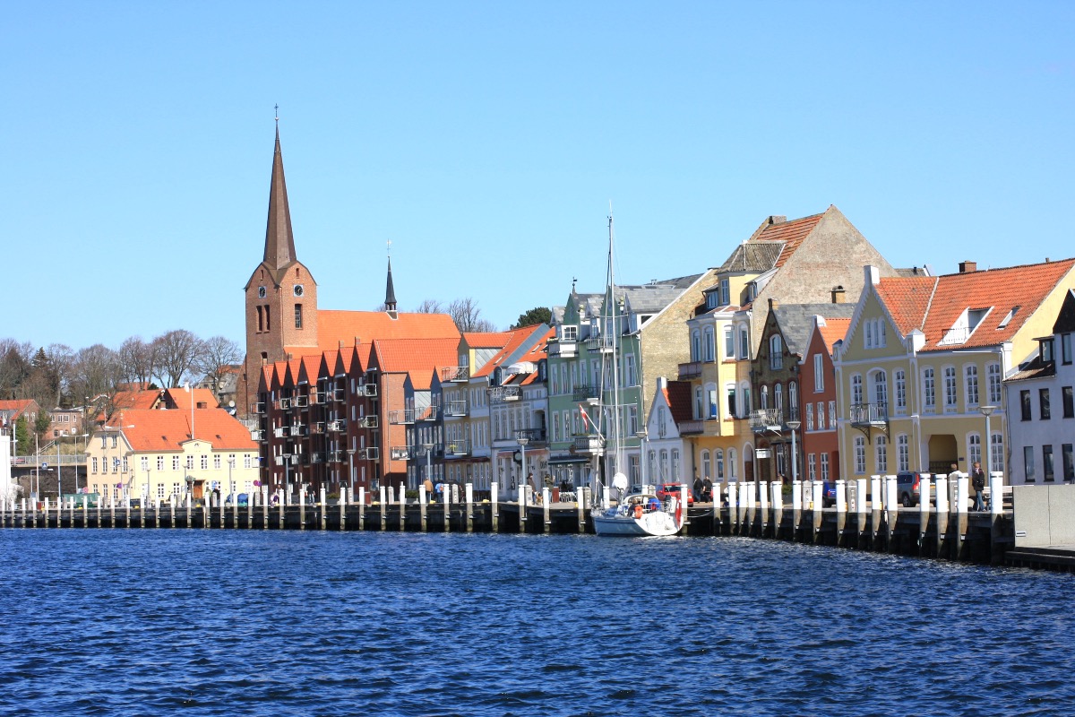 Ferries to Fynshav