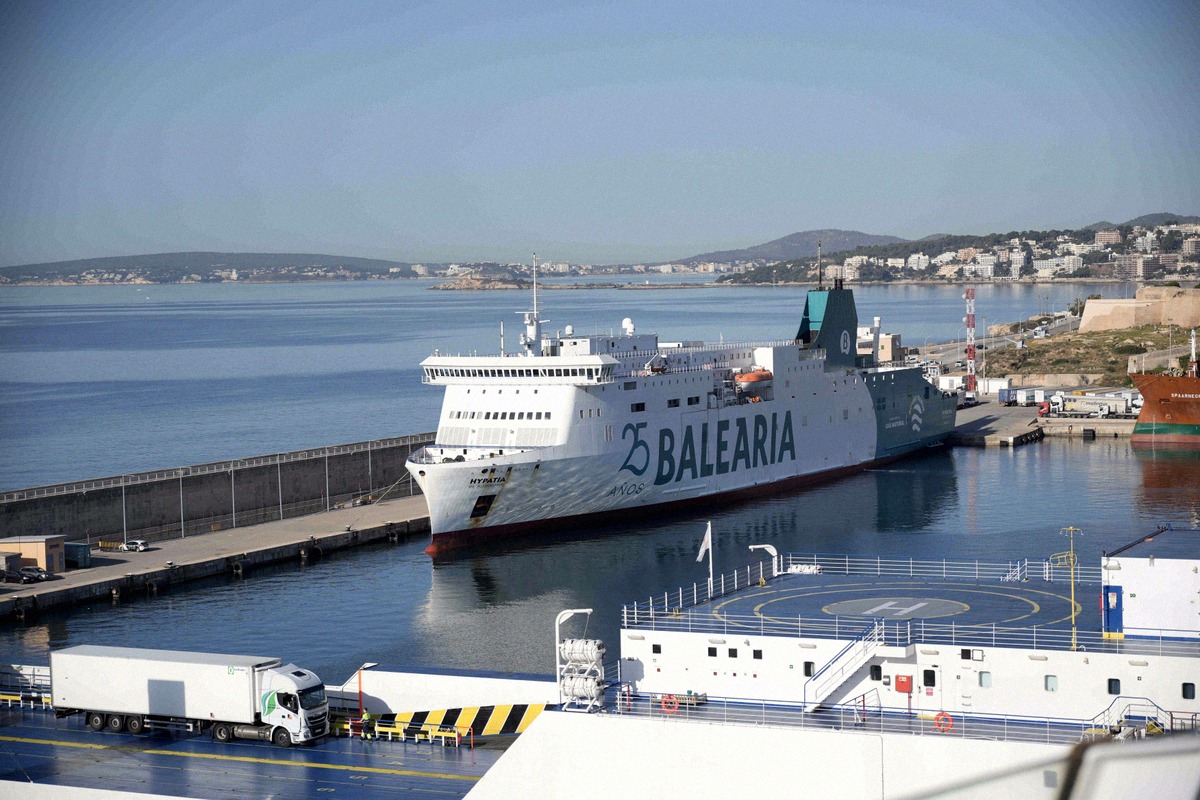 The Baleària ferry Hypatia de Alejandría moored at the Dique del Oeste in the port of Palma de
