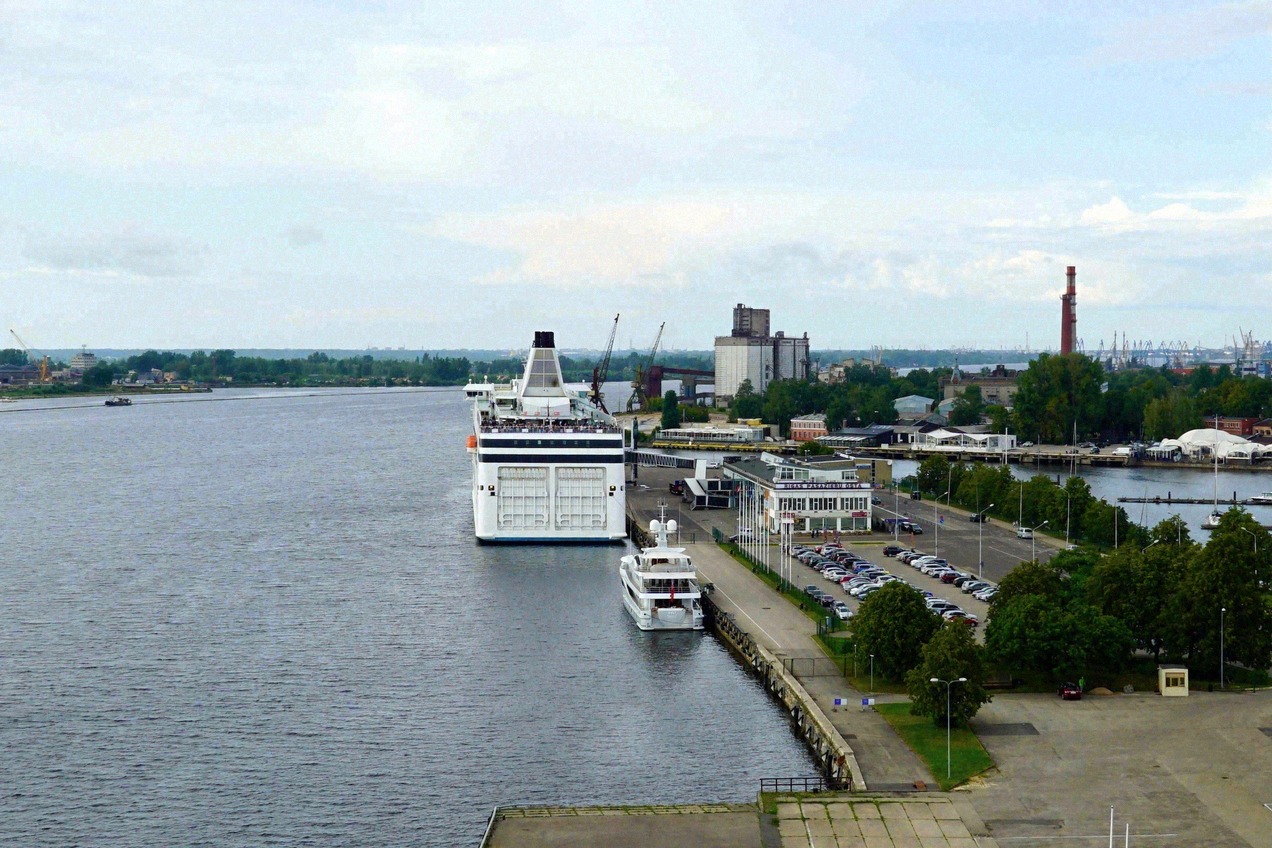 Die Stena Line Fähre Stena Scandinavica liegt am Port of Kiel