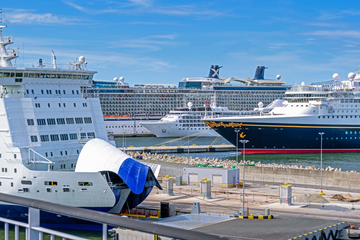 Several large cruise ships