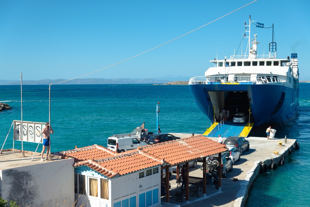 Ferries to Agistri