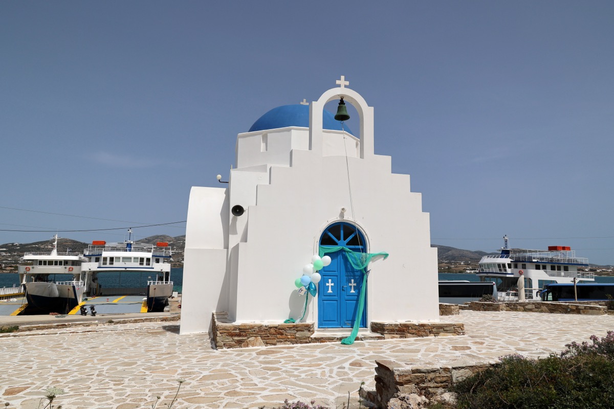 Ferries to Paros