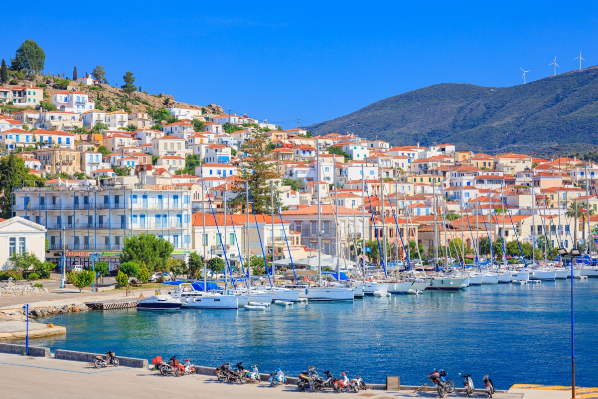 Ferries to Poros