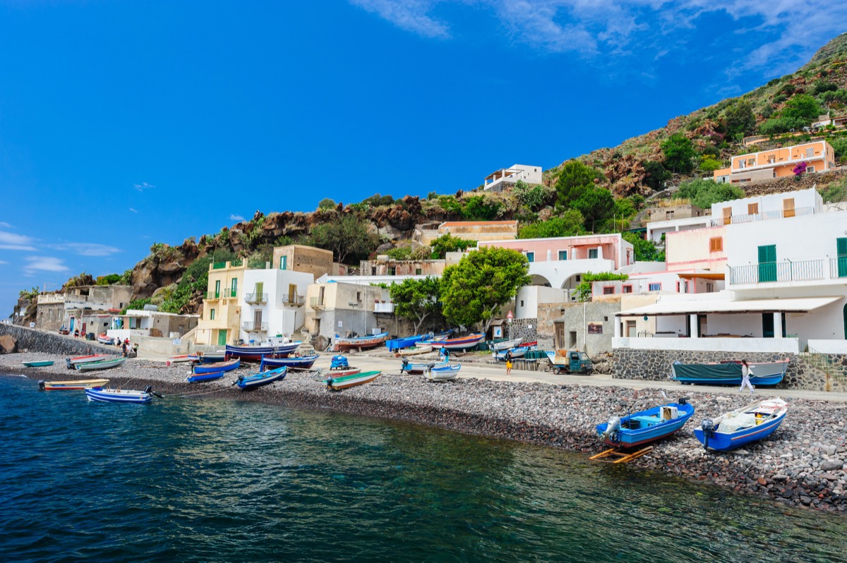 Ferries to Alicudi