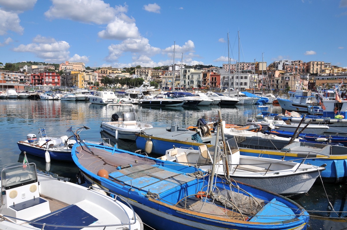 Ferries to Pozzuoli