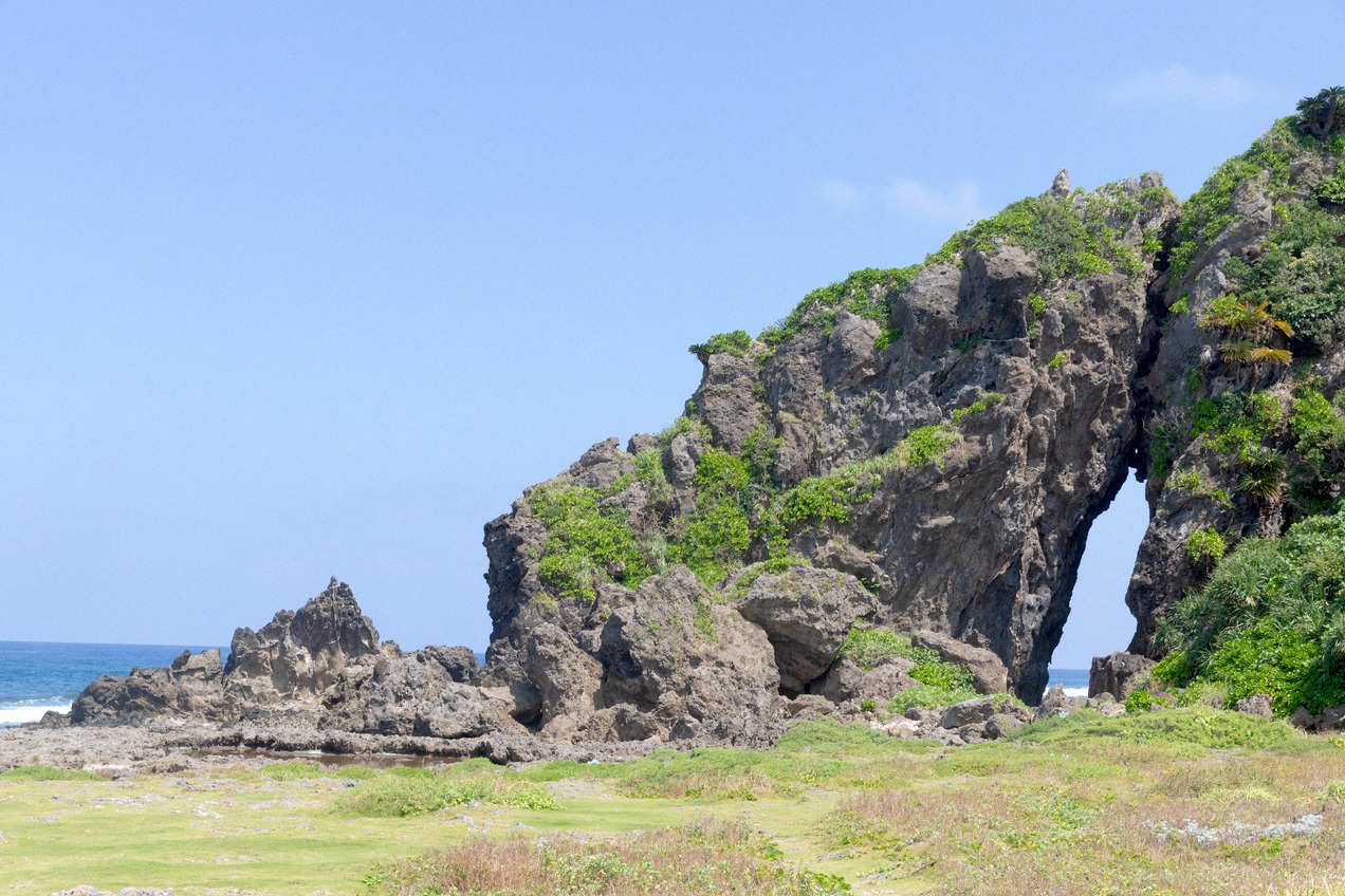 Miifugaa rock formation on the island of Kume-jima, Okinawa