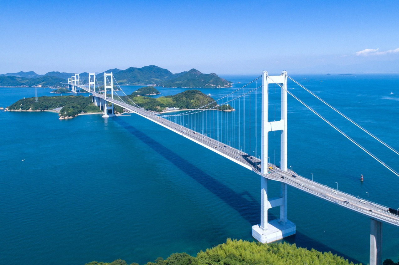 Kurushima-Kaikyo-Brücke auf dem Shimanami Kaidō