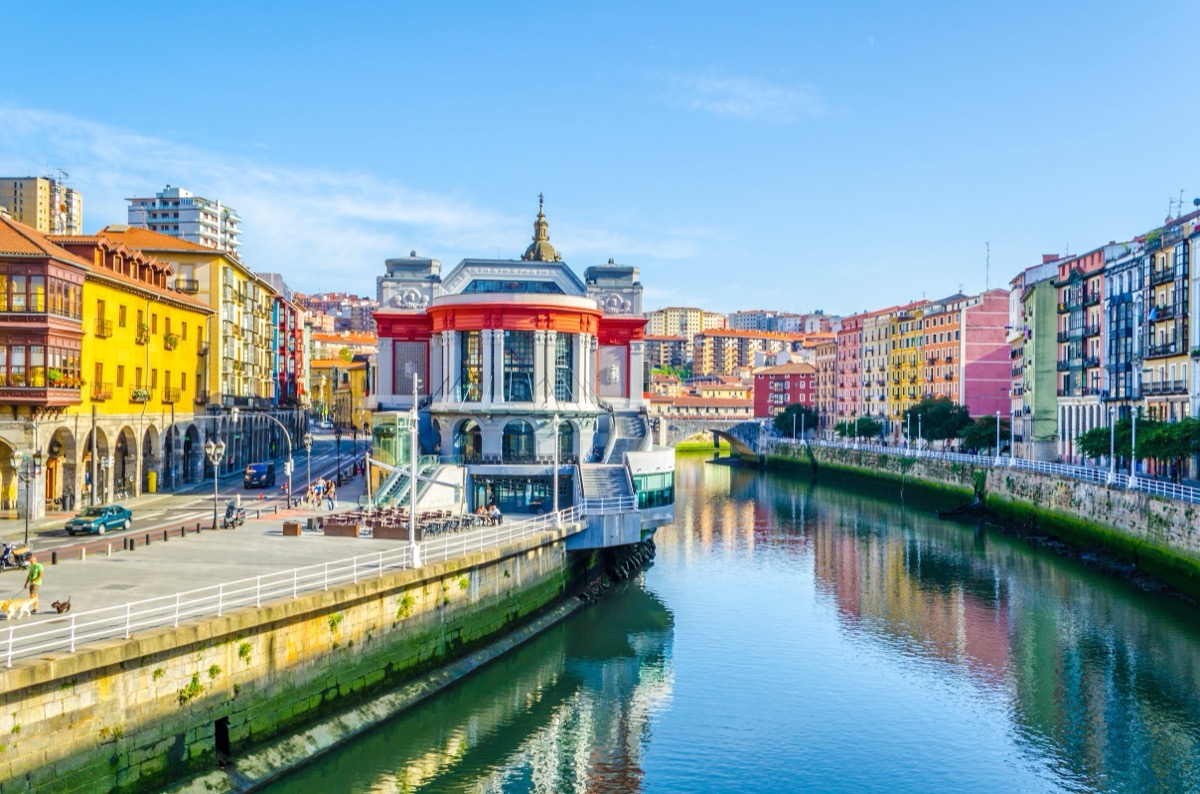Mercado de la Ribera on the banks of the Nervión in Bilbao