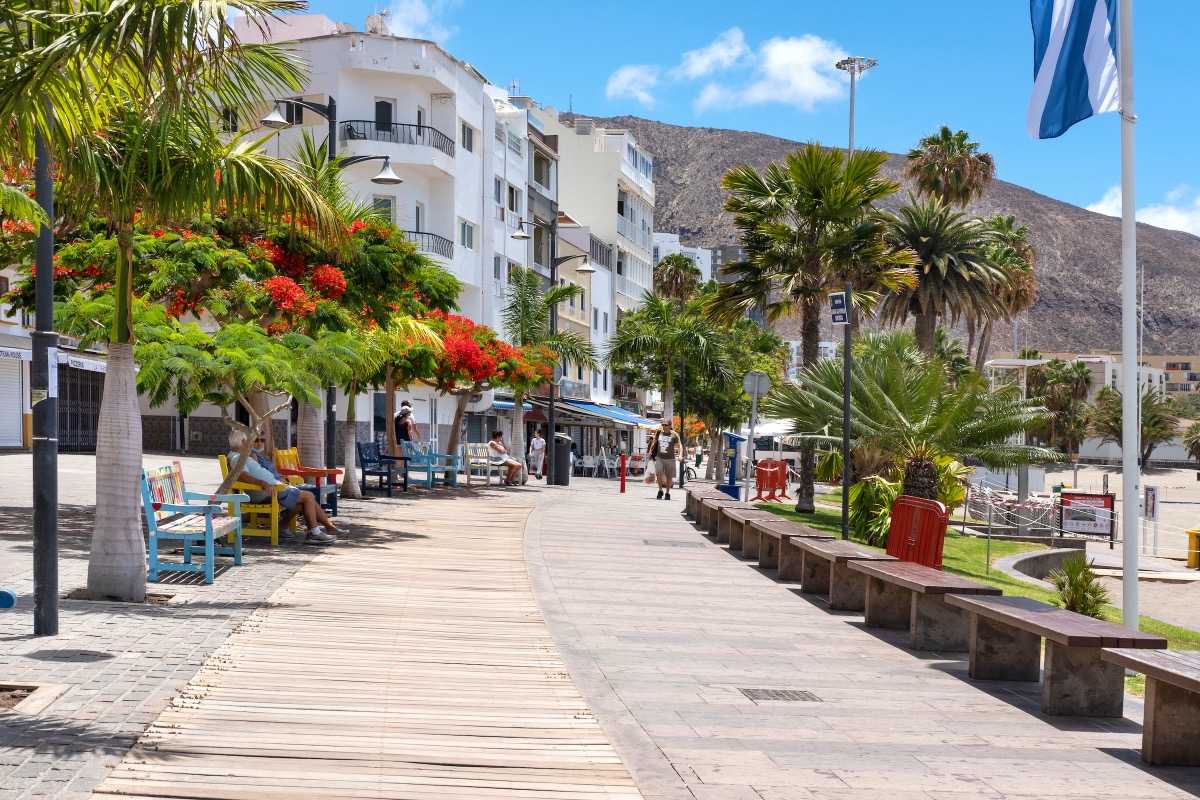 Ferries to Los Cristianos