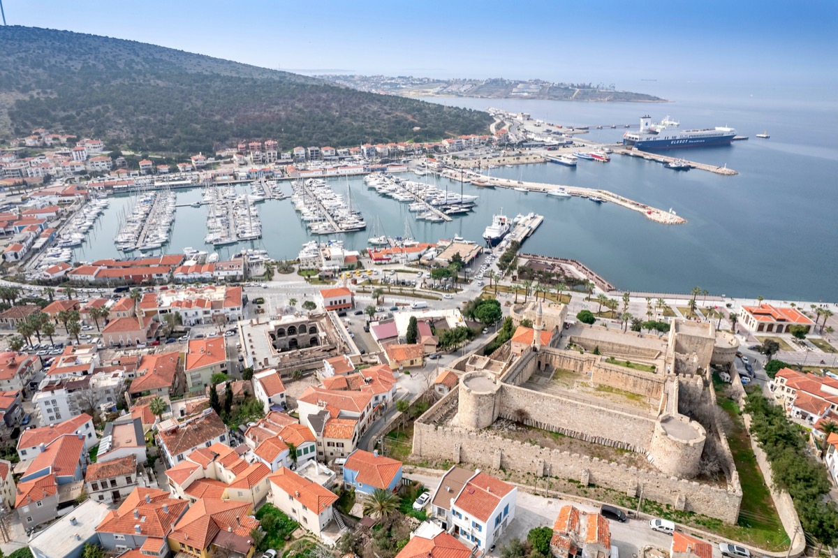 Ferries to Oinousses